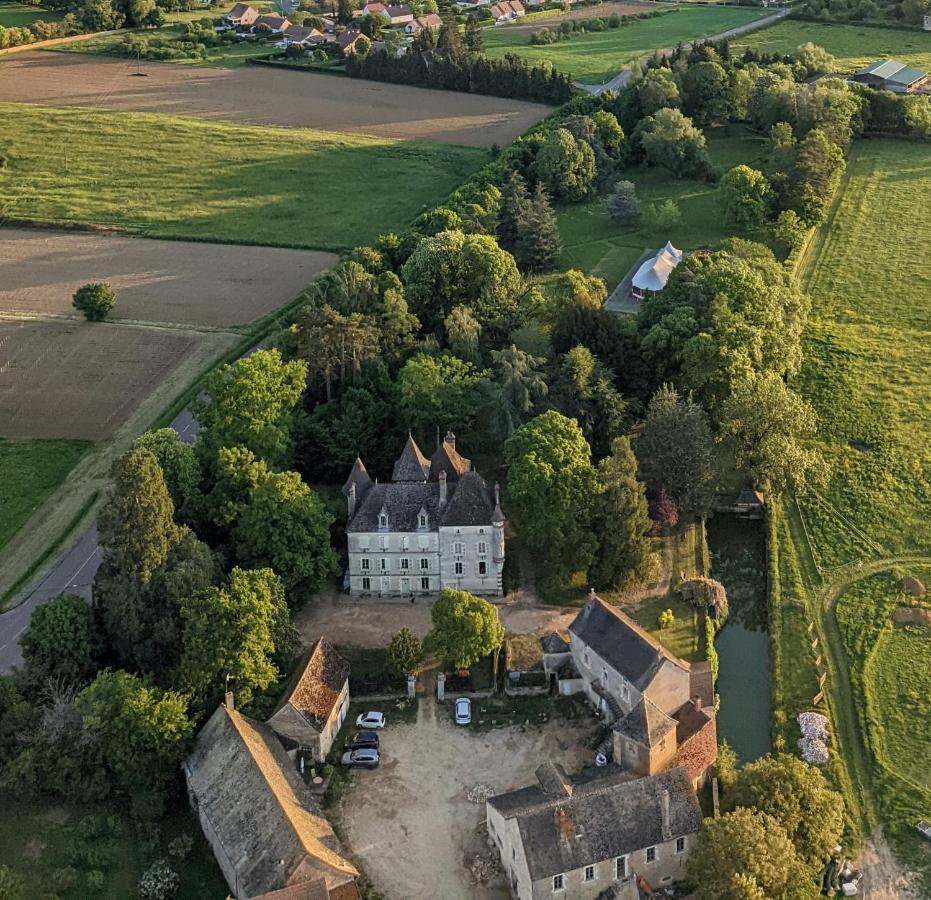 Chateau Du Mauny, Gites Et Chambres D'Hotes En Bourgogne Rosey Exteriér fotografie